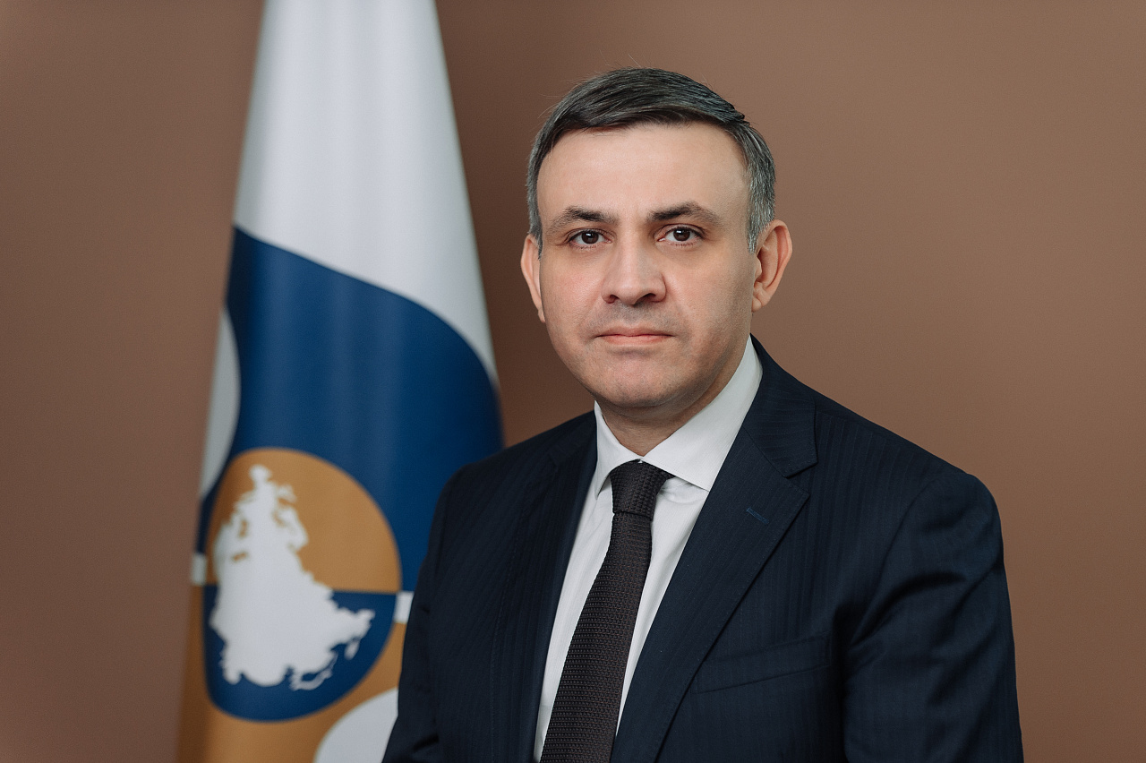 Симонян Варос Арутюнович