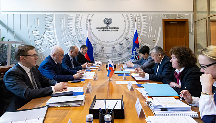 Арзыбек Кожошев провел рабочую встречу с министром энергетики Российской Федерации Сергеем Цивилёвым