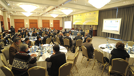 The EEC representative Askar Kishkembaev described the work of the Commission in the field of labour migration