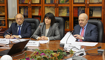 ԵՏՀ-ի նախարար Կարինե Մինասյան պատմել է ԵԱՏՄ-ին միանալուց հետո Հայաստանին ընձեռնված նոր հնարավորությունների մասին: