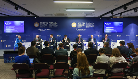 Дискуссия на ПМЭФ-2024 «Защита прав граждан в интернете как вопрос экономической безопасности»