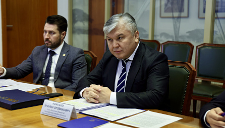 Арзыбек Кожошев провел встречу с министром энергетики Российской Федерации Николаем Шульгиновым