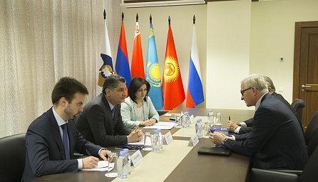 Meeting of the Chairman of the EEC Board, Tigran Sarkisyan, with the leaders of the Russian Union of industrialists and entrepreneurs