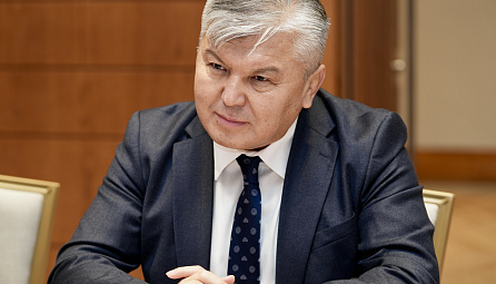 Арзыбек Кожошев провел встречу с министром энергетики Казахстана Ерланом Аккенженовым 
