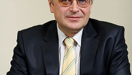 ЕЭК кедендік ынтымақтастық министрі Владимир Гошиннің «Белта» АА сұхбаты: «ЕАЭО шеңберінде резиденттік принцибінен бас тарту: тұрарлық нәрсе ме?»
