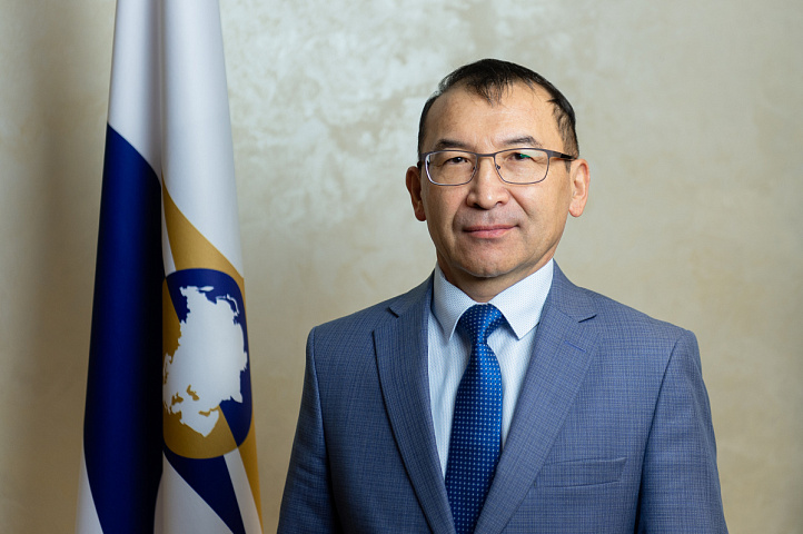 Կուսաինովը Սերիկ Կուանիշի