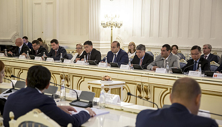 A meeting between heads of the Ministries of Economics and Finance, central (national) banks of the Member States of the EAEU and representatives of the EEC.